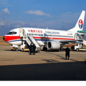 上海航空运输航空快运业稳步发展的原因是什么？